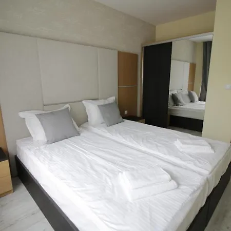 Ilarion 5 At Center Apartament Varna