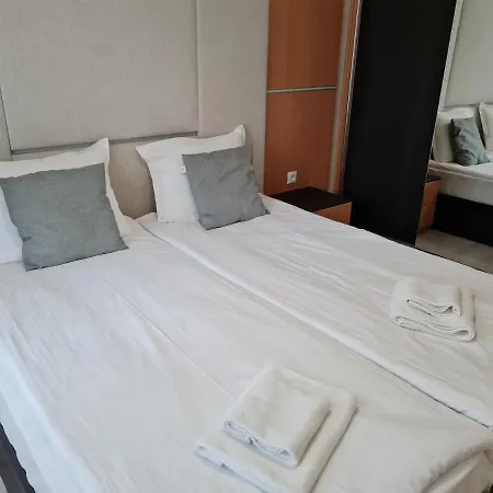 Ilarion 5 At Center Apartament