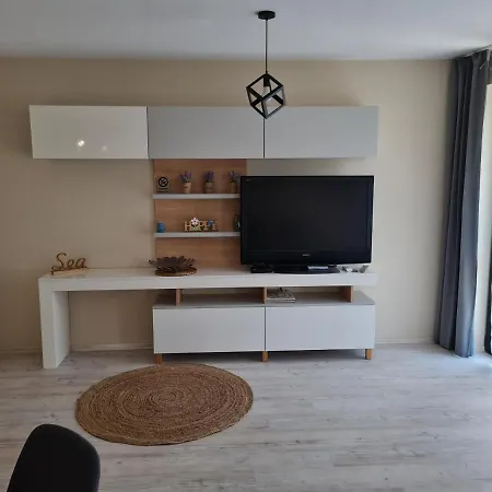 Ilarion 5 At Center Apartament *