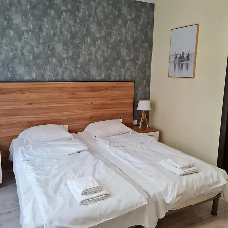 Ilarion 5 At Center Apartament Varna