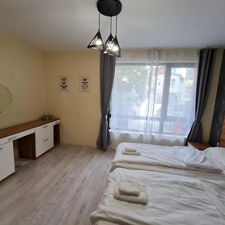 Ilarion 5 At Center Apartament