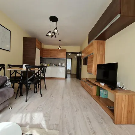 Ilarion 5 At Center Apartament
