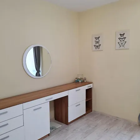 Appartamento Ilarion 5 At Center Varna