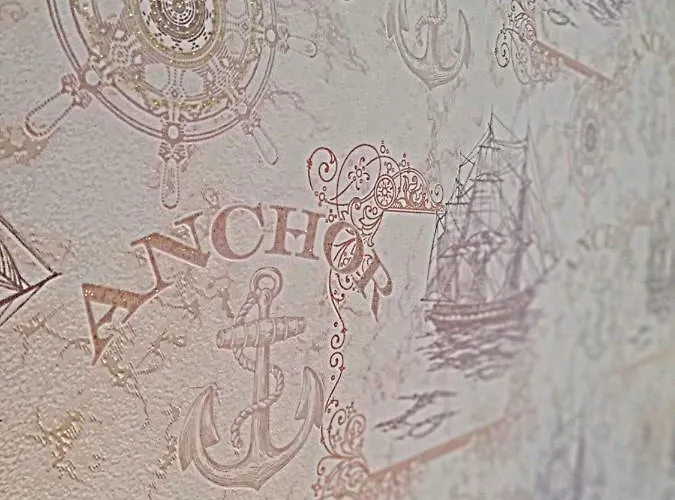 Ilarion 5 At Center * Warna