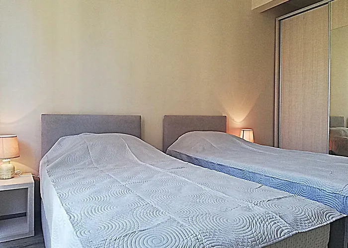 Apartment Ilarion 5 At Center Warna